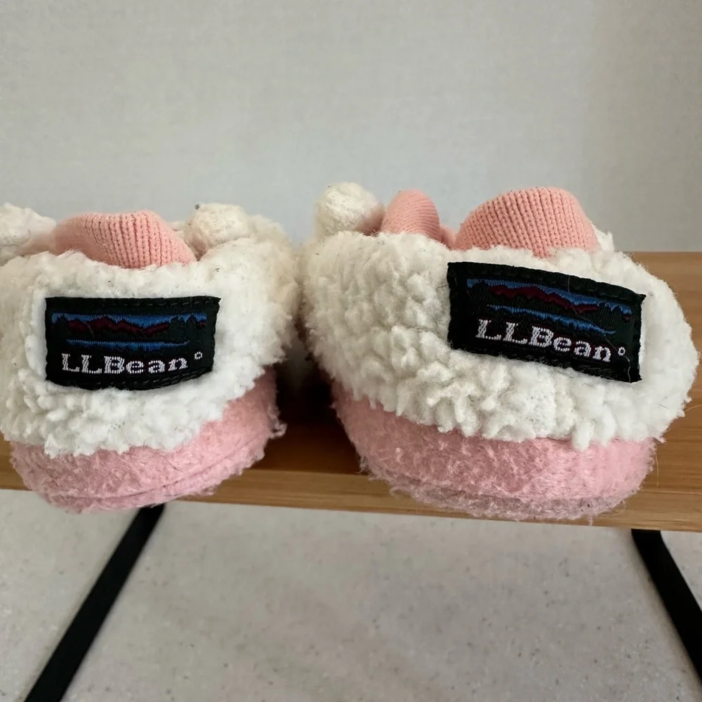 COPY - L.L.Bean Toddler Size 3/4 Animal Paws Slippers. White & Pink Bunny!